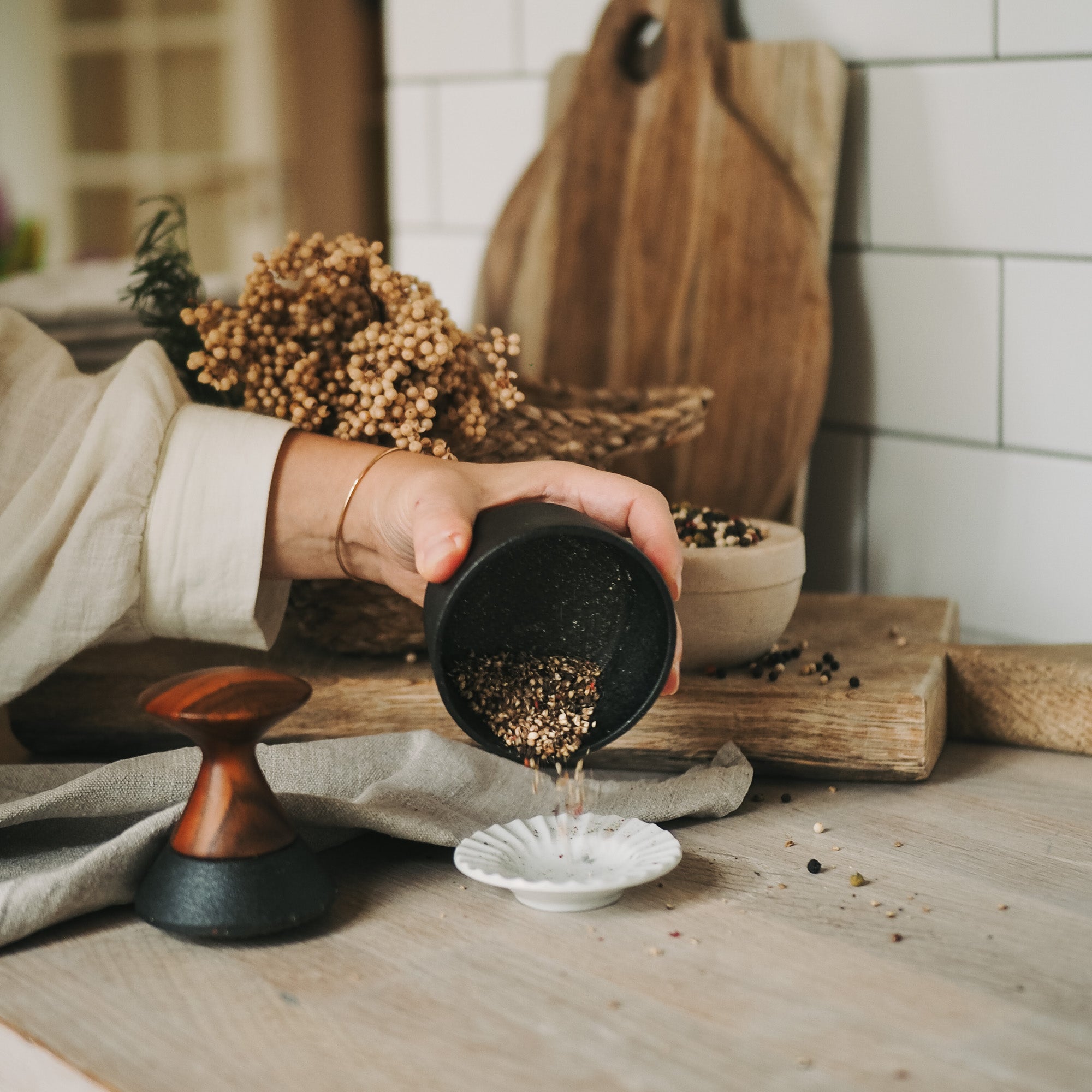 Cast Iron Mortar & Pestle